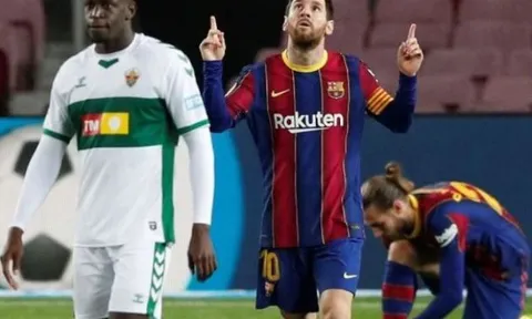 Lập cú đúp, Messi giờ đã vượt mặt Suarez