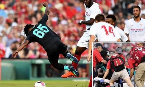Van Dijk tức giận: "Hành động xấu chơi đó nói lên con người cậu ta"