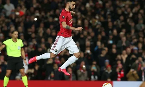 'Cựu thù' bày cách cho các thủ môn EPL bắt bài Bruno Fernandes
