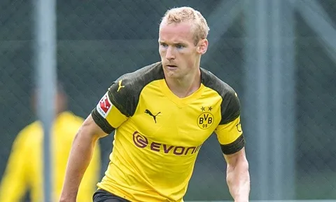 Lên kế hoạch cải tổ, Dortmund tiếp tục đẩy đi cái tên thứ 5 rời Signal Iduna Park