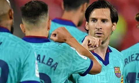 Leo Messi chói sáng, Barca thắng tưng bừng trong ngày tái xuất La Liga