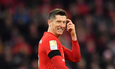 Lewandowski suýt cập bến Genoa thay vì Dortmund trong quá khứ