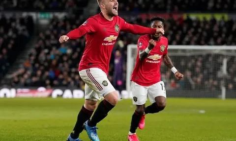 Luke Shaw: "Khá xấu hổ khi cậu ấy cố đòi bàn thắng của tôi"