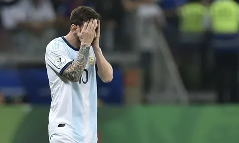Mario Kempes: "Tại sao chúng ta không thành lập đội bóng không có Messi?"