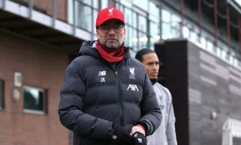 Liverpool có động thái cực lạ chống Covid-19