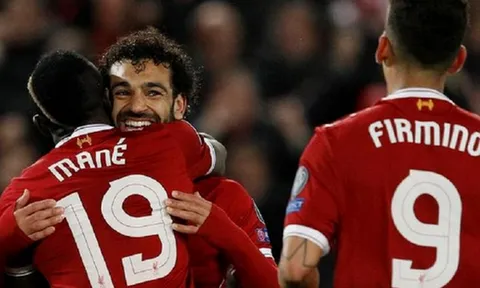 Liverpool hành động 'mờ ám', đinh ba hàng công sắp tan rã?