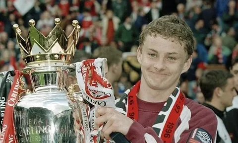 Liverpool liên tục hòa, fan M.U cùng nghĩ về danh hiệu thứ 21