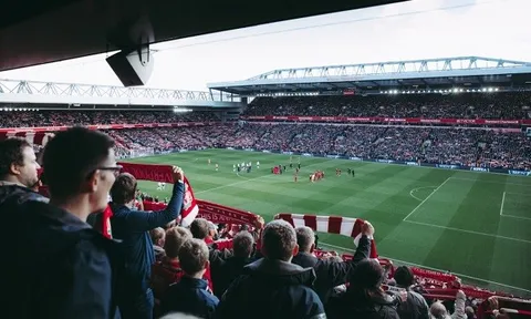 Liverpool và 3 động thái ý nghĩa giữa mùa dịch COVID-19