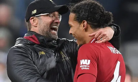 2 "Gã khổng lồ" ra tay, Liverpool nguy cơ mất Klopp và Van Dijk
