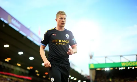 Lộ lý do De Bruyne dự bị trong thất bại của Man City