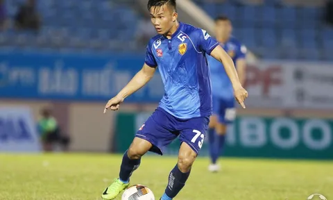 Thi đấu ấn tượng, cựu sao U19 Việt Nam được khen hết lời