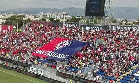 Lukaku bị phân biệt chủng tộc, Chủ tịch Cagliari phản đối FIGC