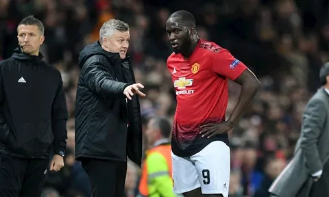 Tức điên vì lộ "bí mật", Solskjaer ra lệnh cho Lukaku xóa bài đăng