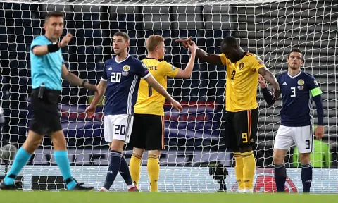 Lukaku ghi bàn không nghỉ, De Bruyne hattrick kiến tạo, Bỉ hủy diệt đội của McTominay