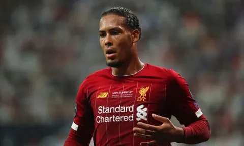 Lương mới của Van Dijk đứng đâu tại Premier League?
