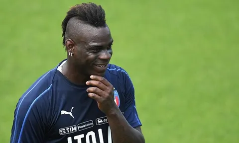 Lý do 'rùng rợn' khiến Brescia chưa công bố bản HĐ Mario Balotelli
