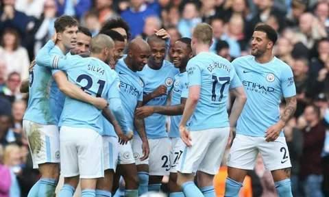 Man City mất hơn nửa đội hình ngày gặp lại Liverpool