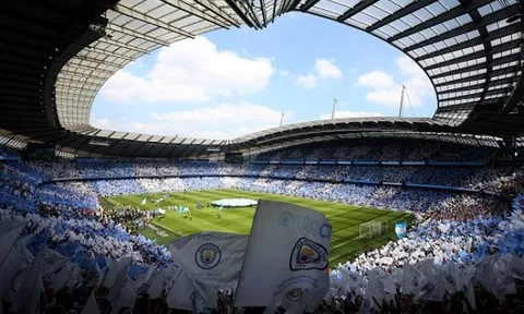 Man City "quyên" sân Etihad vì COVID-19...