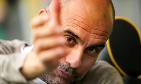 Man City thua sốc, Pep Guardiola tuyên bố không tưởng trước Liverpool