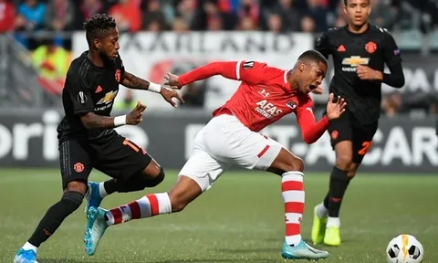 Sao Man Utd lại bị vùi dập: 'Cậu ta quá ghê sợ'