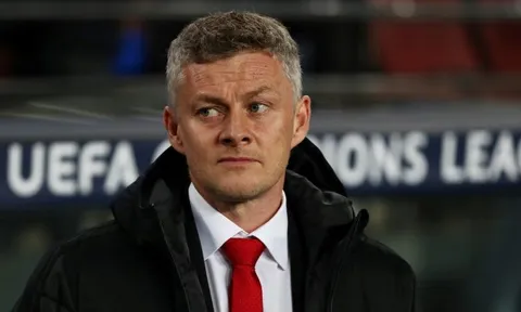 Nói một lời, Solskjaer nhận mưa chỉ trích