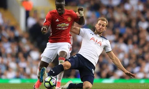 "Man Utd cố chiêu mộ nhưng cậu ấy nên ở lại"