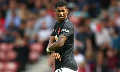 "Man Utd khủng hoảng, cậu ta lại không biết nắm bắt cơ hội"