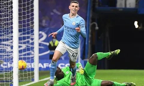 'Tượng đài' Man Utd phát cuồng vì tài năng của Phil Foden