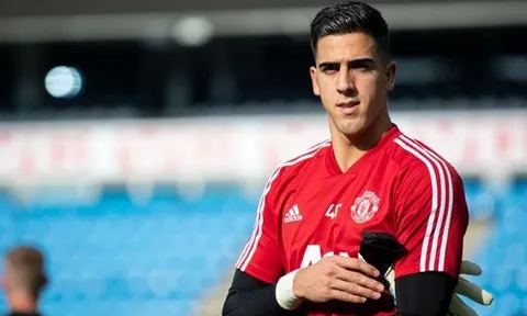 'Man Utd như ông già Noel gọi tới và hỏi chúng tôi cần gì'