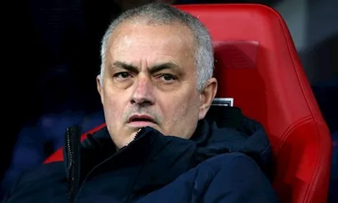 Không chịu nổi Mourinho, 'kẻ đố kị Lukaku' ngầm ngầm đi đêm đào tẩu