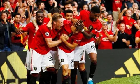 'Man Utd đang sao chép phong cách của Liverpool'