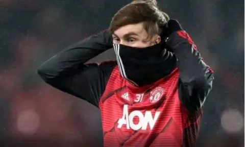 Fan Quỷ đỏ: "Pogba mới, cậu ấy cần được ra sân nhiều hơn"
