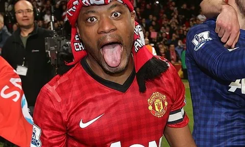 CHÍNH THỨC: Một huyền thoại của Man Utd giải nghệ