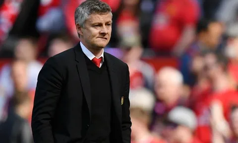 COVID-19 bùng phát, Man Utd 'ôm hận' với kế hoạch 16 triệu bảng?