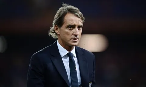 “COVID-19 quá khủng khiếp, Serie A có thể bắt đầu lại từ tháng 6”