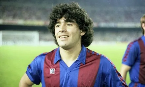 Barca đấu Napoli, Maradona: 'Tất nhiên trái tim tôi luôn thuộc về đội bóng đó'