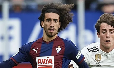 Được Barca mua chưa đầy 1 ngày, cầu thủ này đã sắp phải 'khăn gói ra đi'