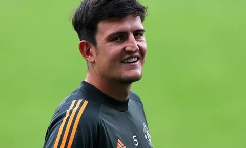 'Làm loạn' ở Hy Lạp, Maguire suýt liên lụy 2 đàn em ở Man Utd