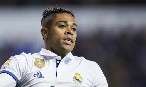 Thi đấu bùng nổ, "số 7 kém may mắn" níu giữ hy vọng trụ lại Bernabeu
