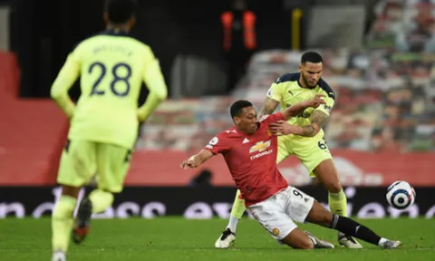 Man United chiến thắng, CĐV đòi tống khứ ngay một cái tên