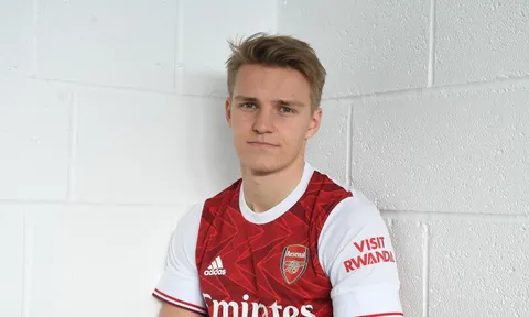 Ái ngại "ông kẹ" tại Real, Odegaard cân nhắc ở lại Arsenal