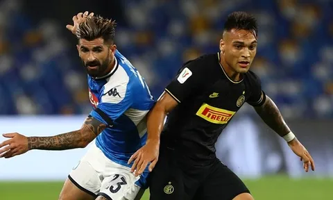 Bất đồng quan điểm, Barca giậm chân tại chỗ trong vụ Martinez