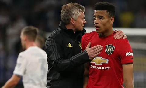 Không Dybala, 'Van Persie mới' là lời giải của Man Utd