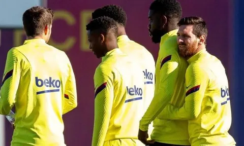 Mất "siêu trung vệ" 56 triệu, Gã khổng lồ nhắm "người thừa" Barca thay thế
