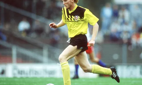 Matthias Sammer: Gạch nối lịch sử của nước Đức