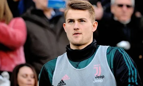 XONG! Bố bạn gái De Ligt lên tiếng, quá rõ cơ hội dành cho Man Utd