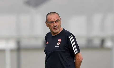 Maurizio Sarri có buổi tập đầu tiên cùng CLB mới