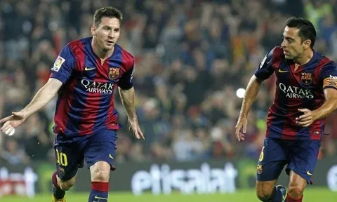 Messi cân bằng kỷ lục của Xavi