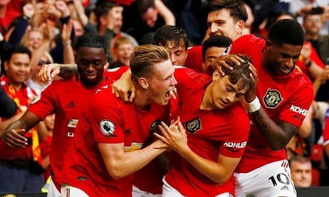 'Messi dỏm' ra đi, phòng thay đồ Man Utd hả hê vui mừng