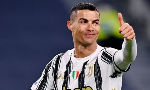 Messi gọi, Ronaldo trả lời bằng việc xô đổ 1 kỷ lục của Pele